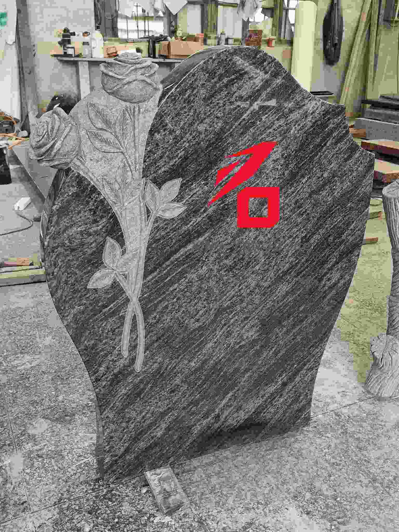 Hjerteformet Rose Memorial Gravsten